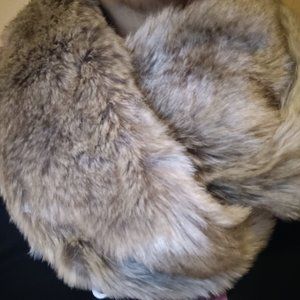 Endless Loop Faux Fur Collar